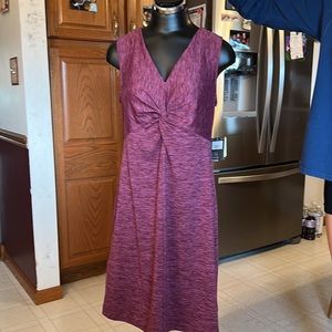 Eddie Bauer women’s sleeveless, front tie the knot dress.